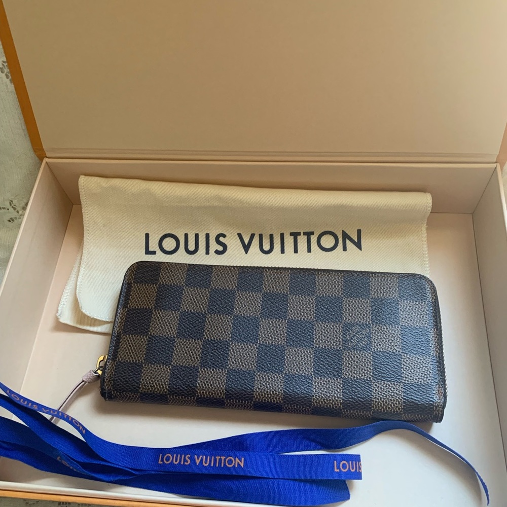 LV Louis Vuitton Clemence wallet